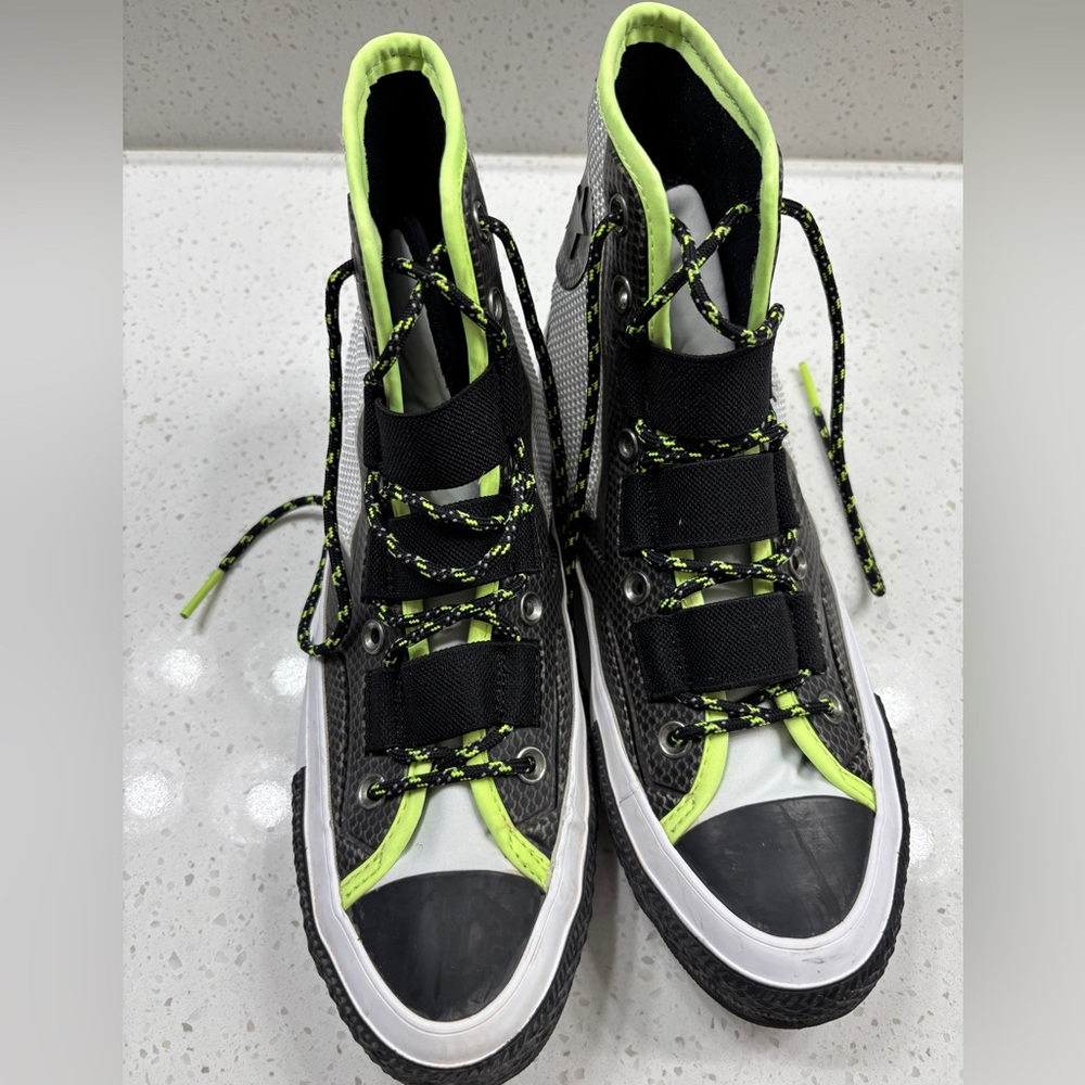 Converse Tech Hikers - green size 8